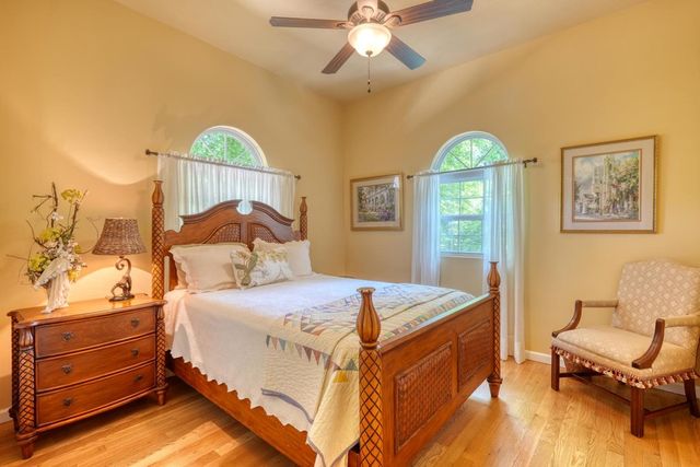 198 Riverbend Drive, Hayesville, NC 28904
