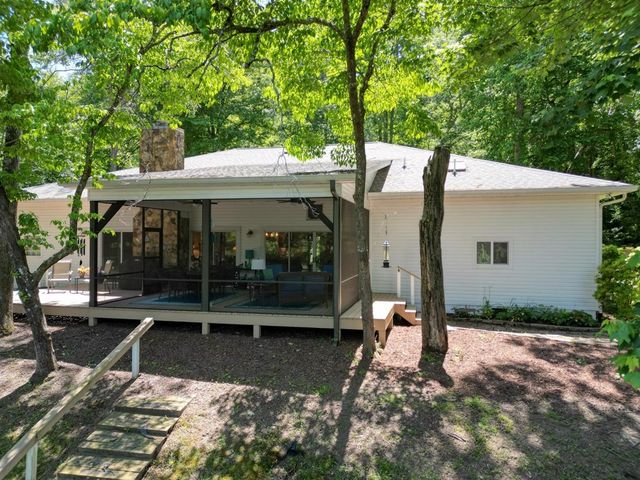 198 Riverbend Drive, Hayesville, NC 28904
