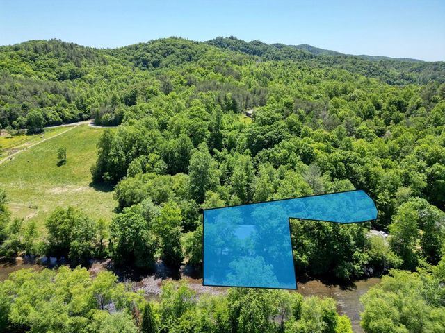 198 Riverbend Drive, Hayesville, NC 28904