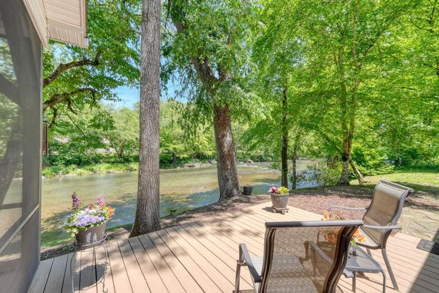 198 Riverbend Drive, Hayesville, NC 28904