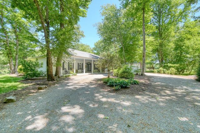 198 Riverbend Drive, Hayesville, NC 28904