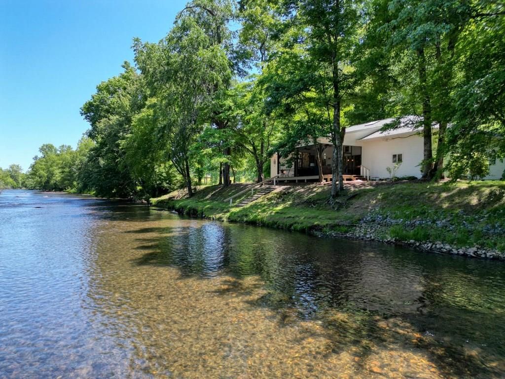 198 Riverbend Drive, Hayesville, NC 28904