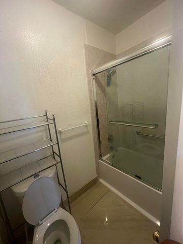 20700 NW 31st Avenue, Miami Gardens, FL 33056