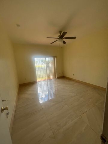 20700 NW 31st Avenue, Miami Gardens, FL 33056