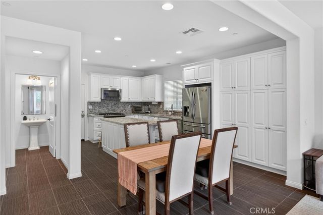 783 Gatun 243, San Pedro, CA 90731