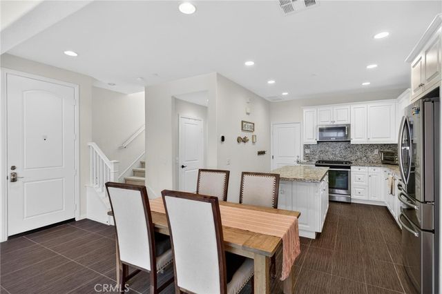 783 Gatun 243, San Pedro, CA 90731