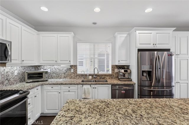 783 Gatun 243, San Pedro, CA 90731