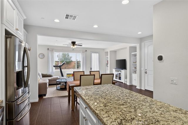 783 Gatun 243, San Pedro, CA 90731