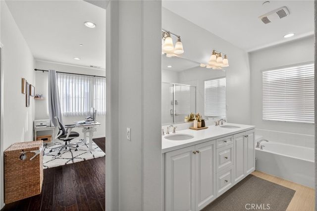 783 Gatun 243, San Pedro, CA 90731