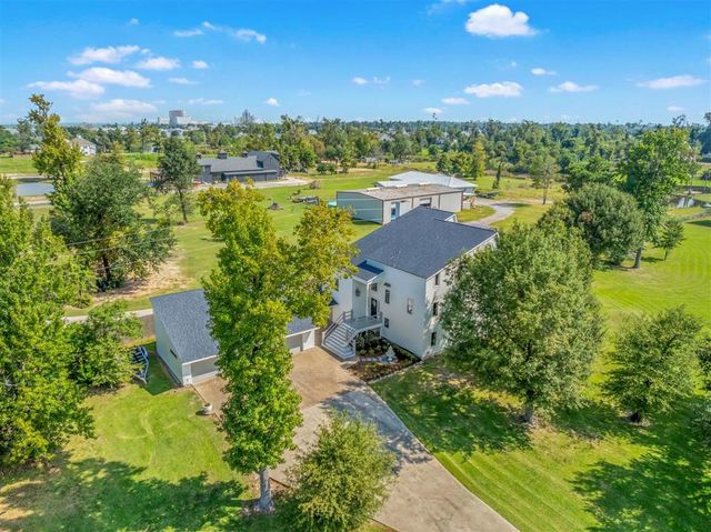 3104 Greenleaf Lane, Lake Charles, LA 70605