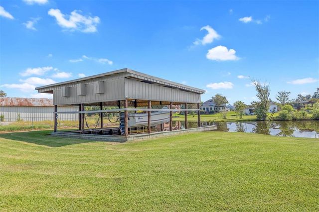 3104 Greenleaf Lane, Lake Charles, LA 70605