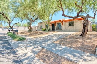 6242 N Carapan Place, Tucson, AZ 85741