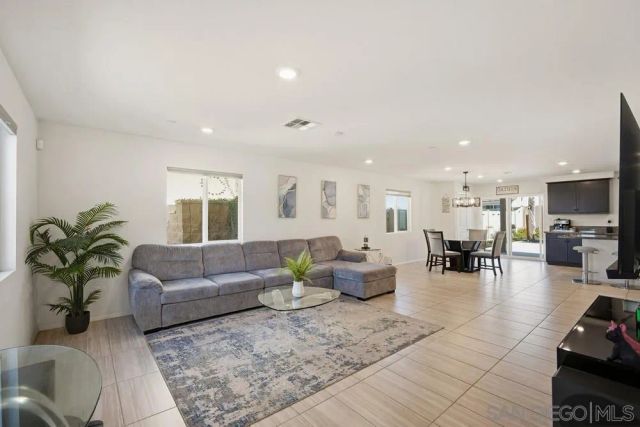 32046 Prairie Crossing Dr, Winchester, CA 92596