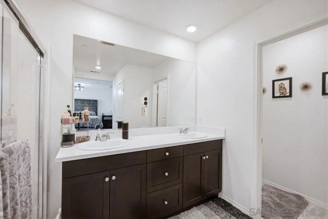 32046 Prairie Crossing Dr, Winchester, CA 92596