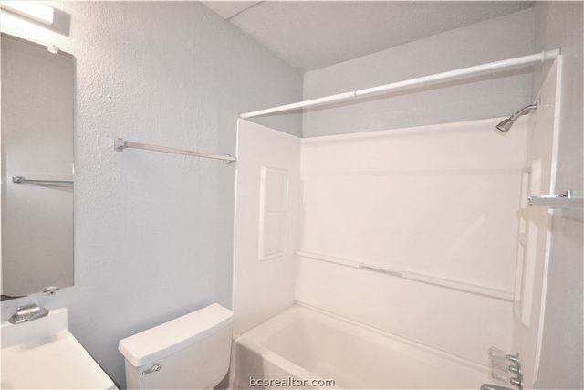 1404 Northpoint Lane, College Station, TX 77840