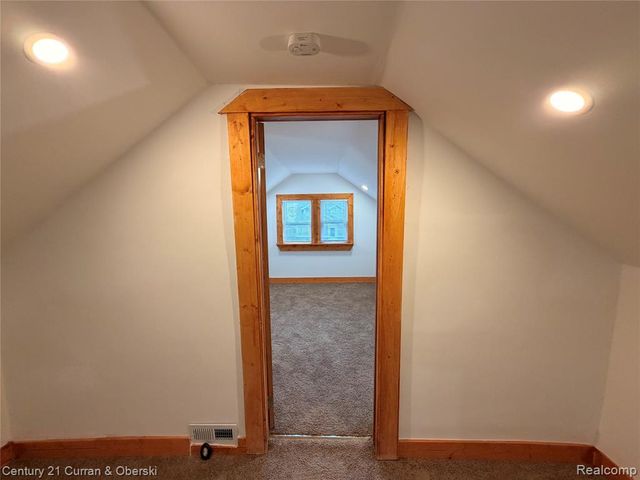 10008 Manor Street, Detroit, MI 48204