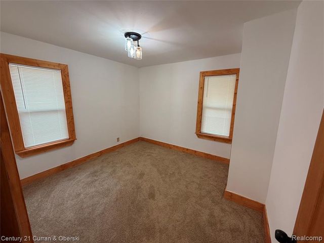 10008 Manor Street, Detroit, MI 48204