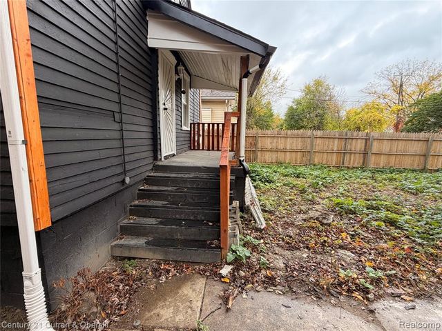 10008 Manor Street, Detroit, MI 48204