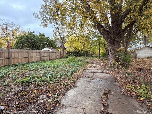 10008 Manor Street, Detroit, MI 48204