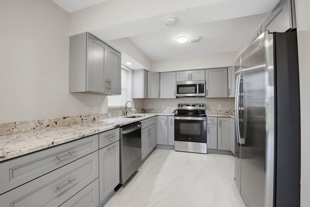 1033 Goldenrod Road, Wellington, FL 33414