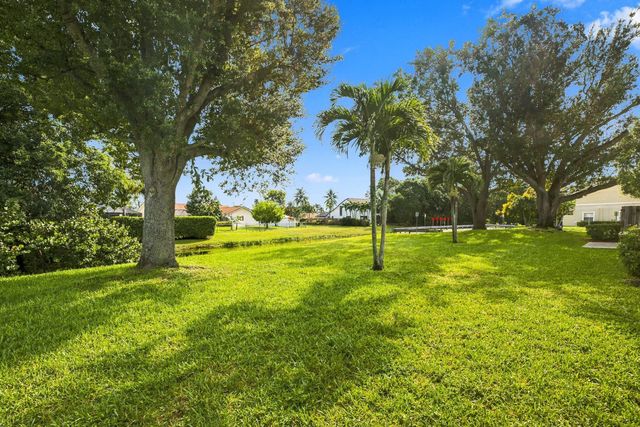 1033 Goldenrod Road, Wellington, FL 33414