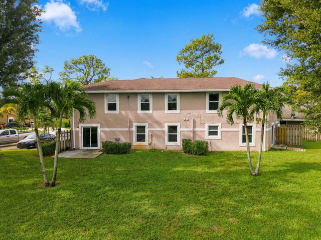 1033 Goldenrod Road, Wellington, FL 33414