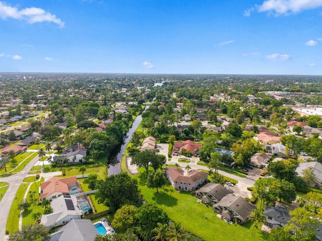 1033 Goldenrod Road, Wellington, FL 33414