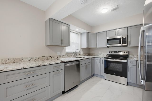 1033 Goldenrod Road, Wellington, FL 33414