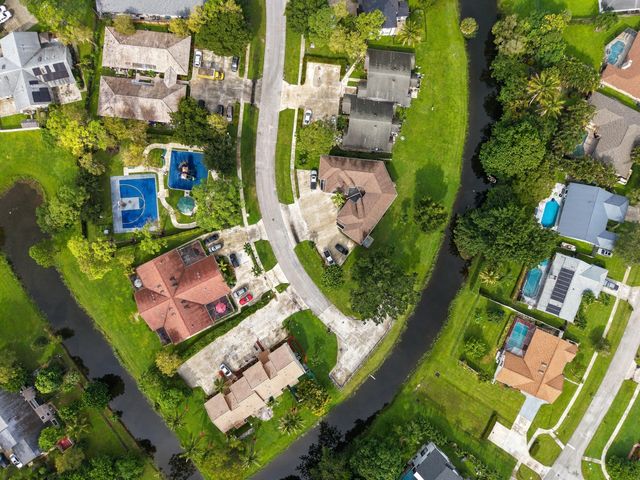 1033 Goldenrod Road, Wellington, FL 33414
