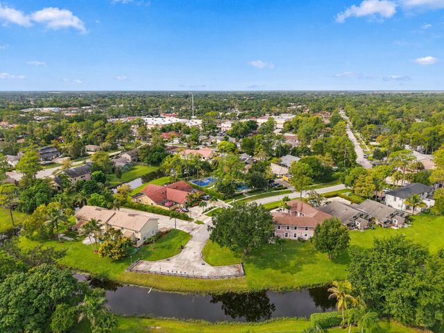 1033 Goldenrod Road, Wellington, FL 33414