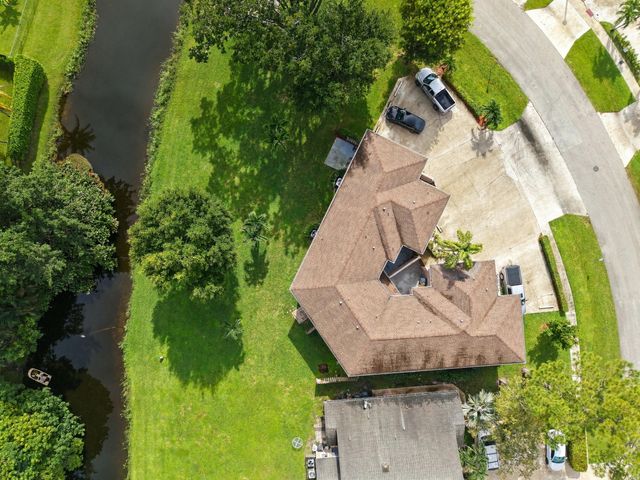 1033 Goldenrod Road, Wellington, FL 33414