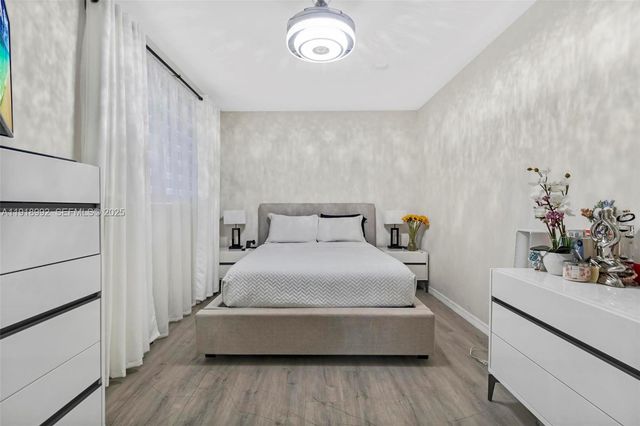 6951 Liberty St, Hollywood, FL 33024