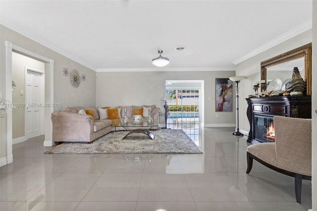 6951 Liberty St, Hollywood, FL 33024