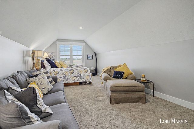 9872 N Amble Road, Winfield Twp, MI 49329