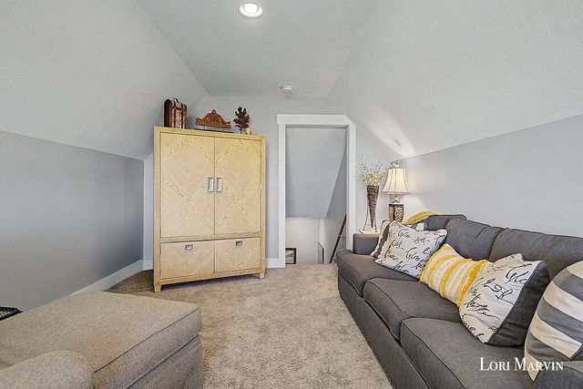 9872 N Amble Road, Winfield Twp, MI 49329