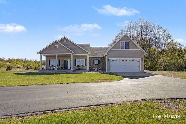 9872 N Amble Road, Winfield Twp, MI 49329