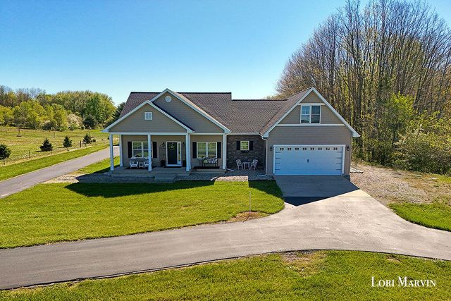 9872 N Amble Road, Winfield Twp, MI 49329