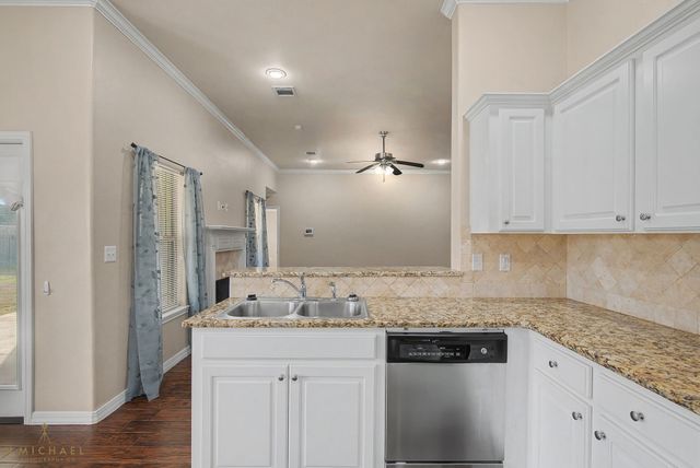 173 Bent Tree Loop, Haughton, LA 71037