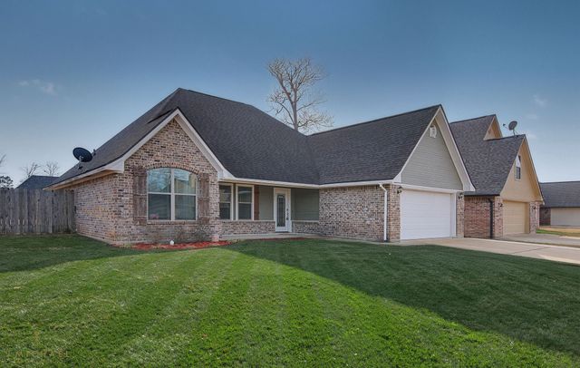 173 Bent Tree Loop, Haughton, LA 71037