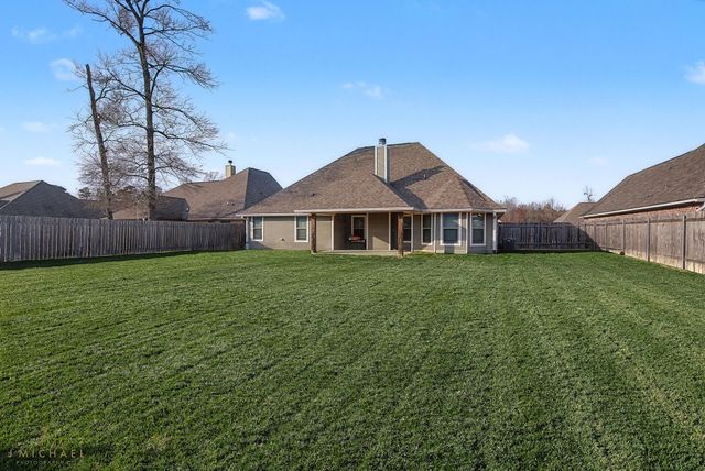 173 Bent Tree Loop, Haughton, LA 71037