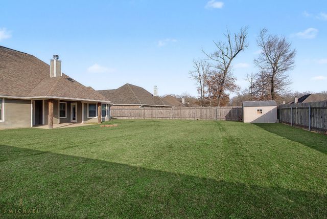 173 Bent Tree Loop, Haughton, LA 71037