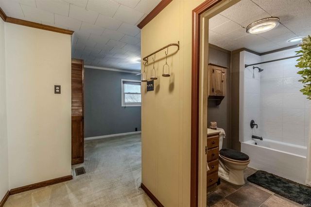 406 Sycamore N St, Lagrange, IN 46761