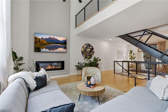 1278 Eames Green NW, Atlanta, GA 30318
