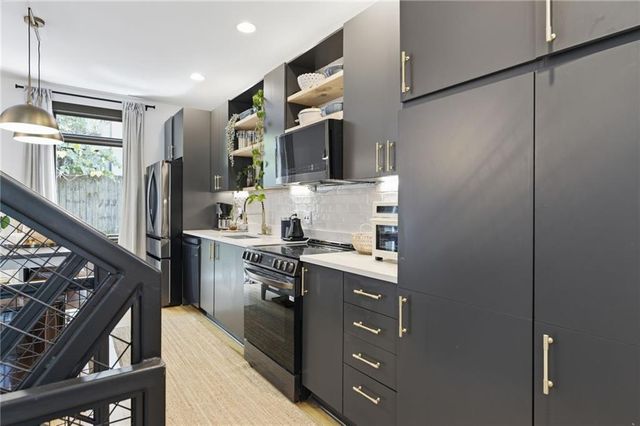 1278 Eames Green NW, Atlanta, GA 30318