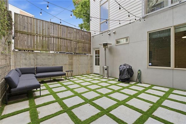 1278 Eames Green NW, Atlanta, GA 30318