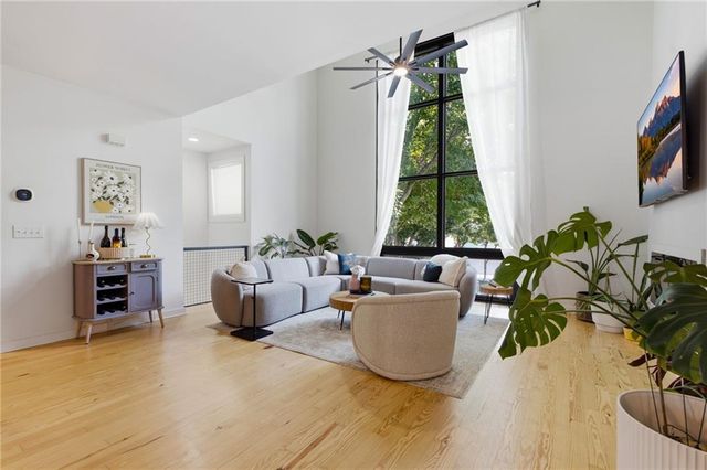 1278 Eames Green NW, Atlanta, GA 30318