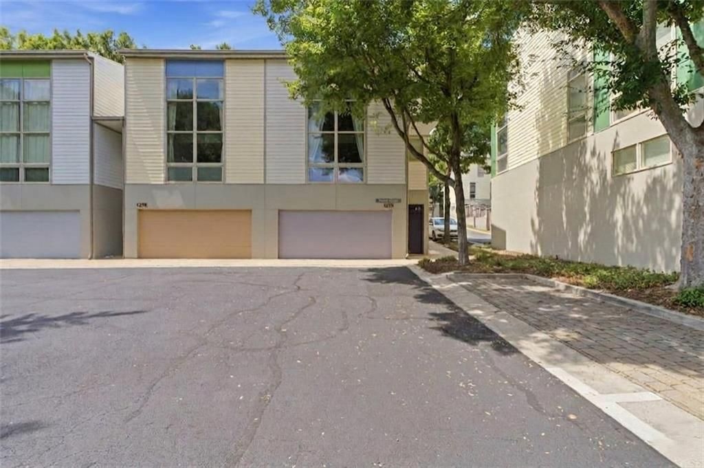 1278 Eames Green NW, Atlanta, GA 30318