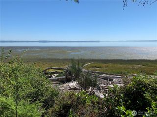 222 Sunrise Avenue SE, Ocean Shores, WA 98569