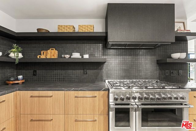 10375 Wilshire Boulevard 2F, Los Angeles, CA 90024