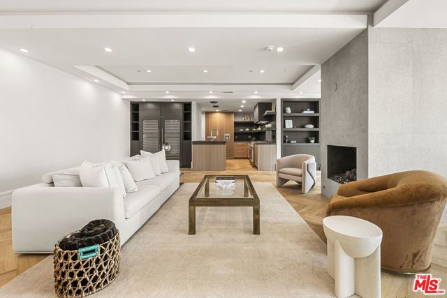 10375 Wilshire Boulevard 2F, Los Angeles, CA 90024